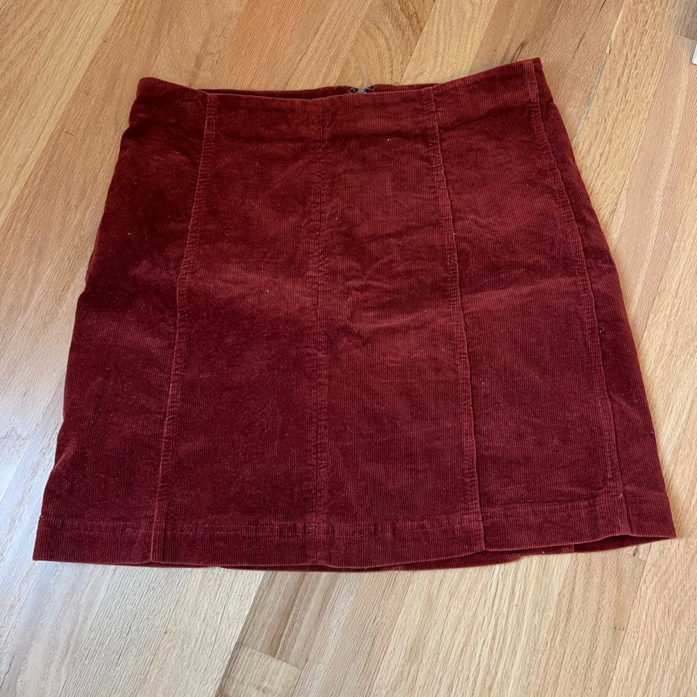 Burgundy Corduroy mini Skirt - Picture 2 of 5